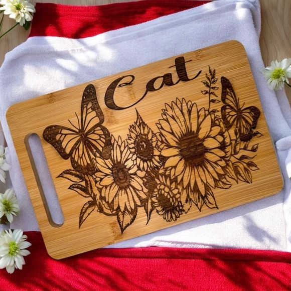 12 x 7 Personalized Floral Engraved Bamboo Cutting Board - Picture 1 of 1